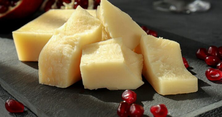 Artisanal Cheese Pairings Enhance Your Cheese Board